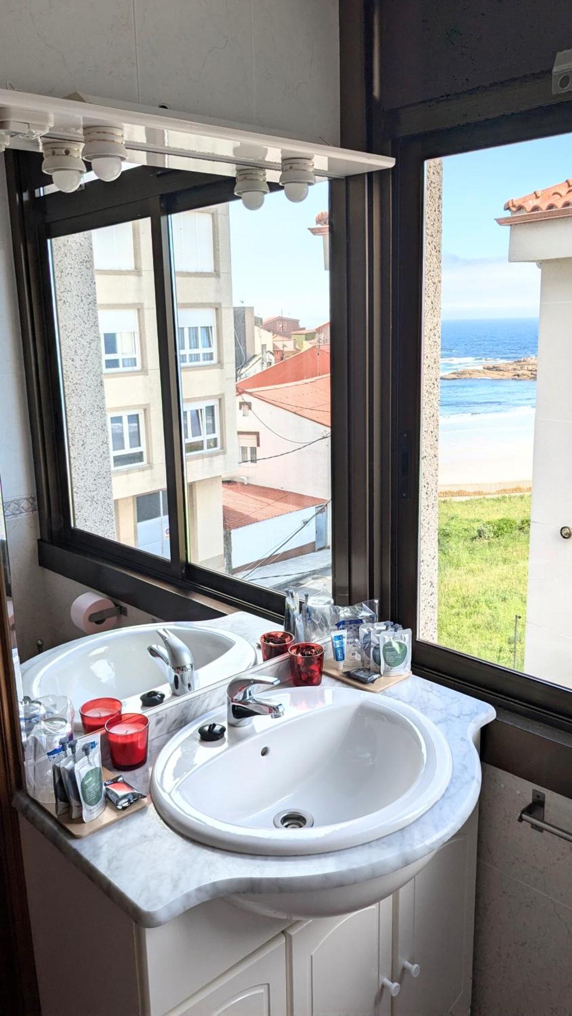Pension Club Del Mar Cayon ภายนอก รูปภาพ