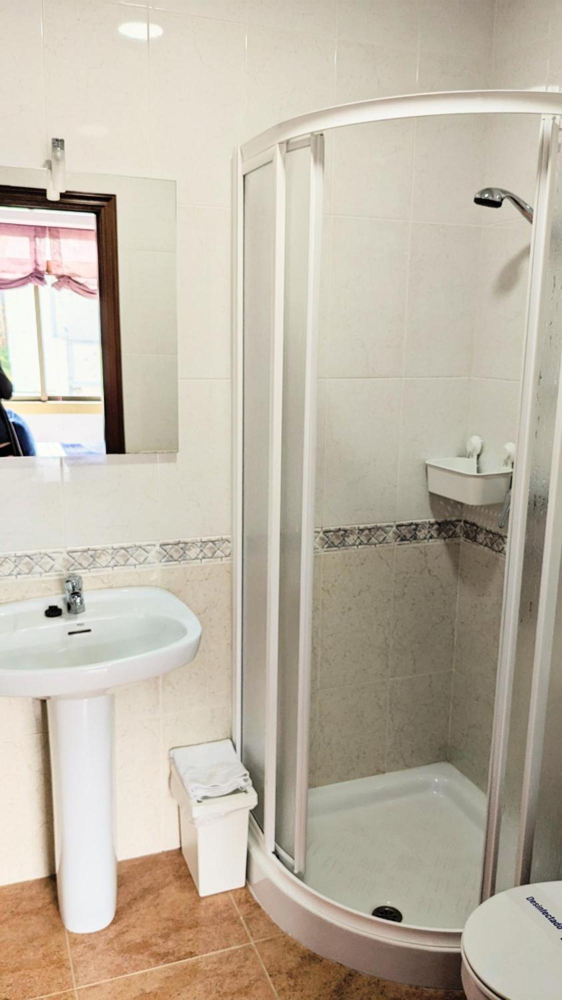 Pension Club Del Mar Cayon ภายนอก รูปภาพ